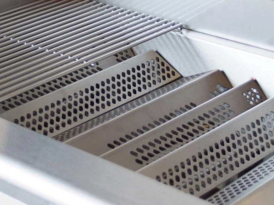 AOG L Series Post Mount 24'' BBQ Grill - Image 4