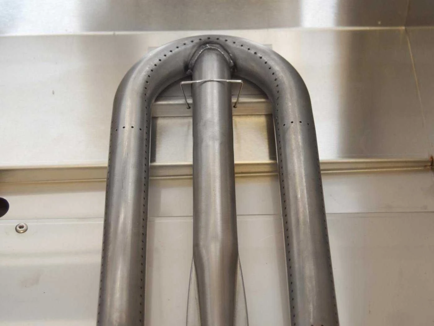 AOG L Series Post Mount 24'' BBQ Grill With Rotisserie And Back Burner - Image 3