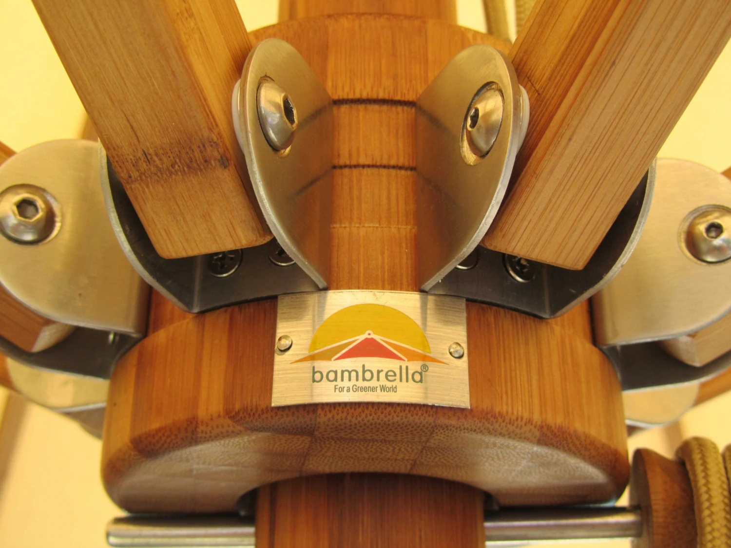 Bambrella Levante Wood 11.5' Round Pulley Lift Umbrella - Image 4