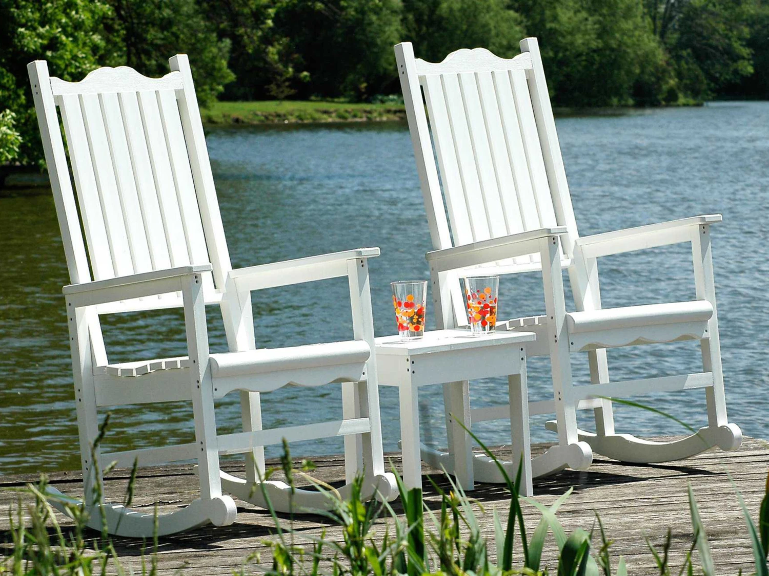 C.R. Plastic Generation Rocker Set With Side Table