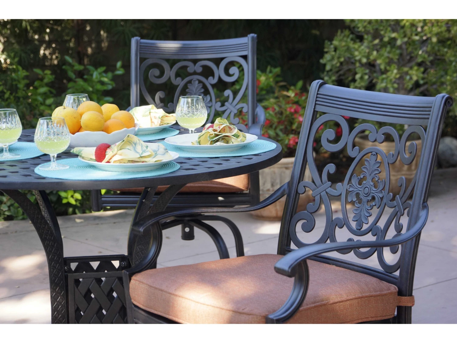 Darlee Outdoor Living St. Cruz Antique Bronze Cast Aluminum Bar Set - Image 2