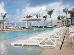 Grosfillex Bahia Resin White Lounge Set