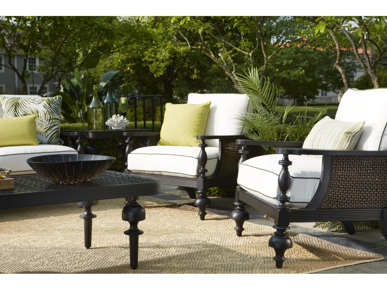 Lane Venture Hemingway Plantation Cast Aluminum Lounge Set - Image 2