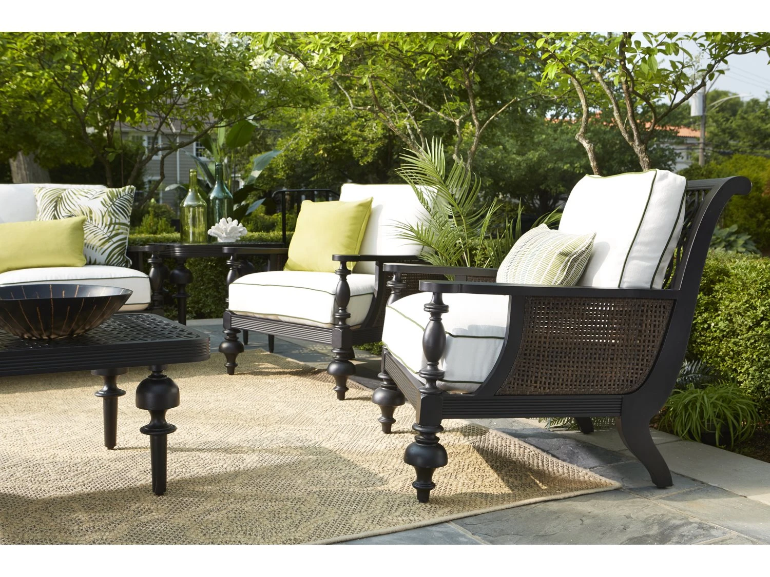 Lane Venture Hemingway Plantation Cast Aluminum Lounge Set - Image 5