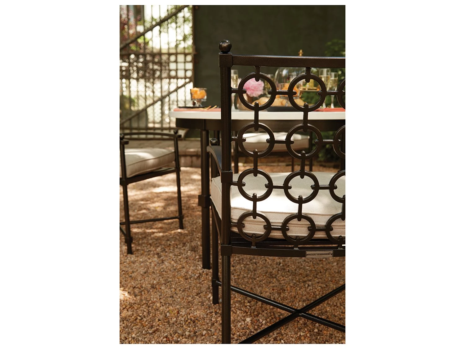 Lane Venture Langham Aluminum Dining Set - Image 7