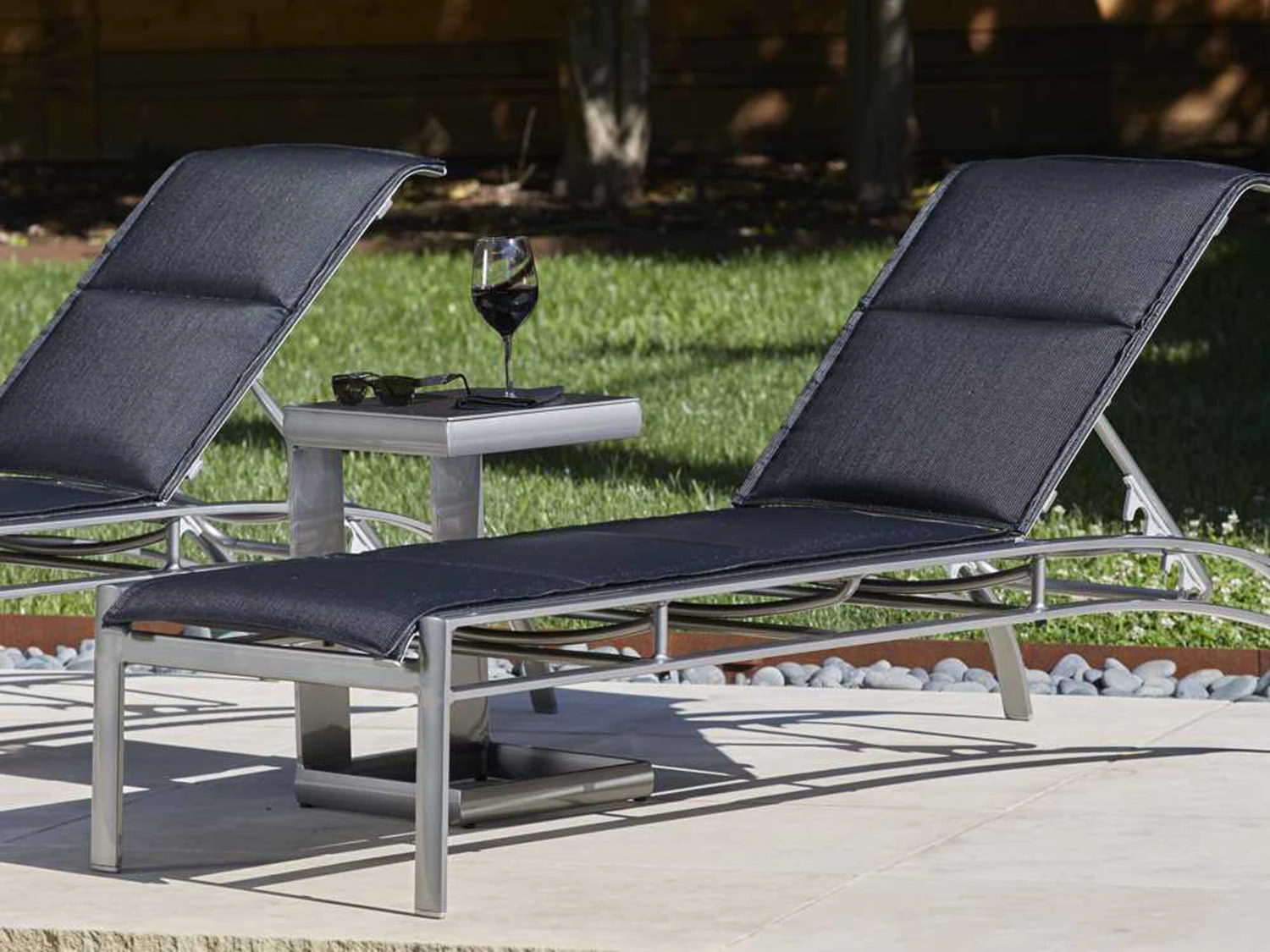 Woodard Metropolis Padded Sling Aluminum Lounge Set