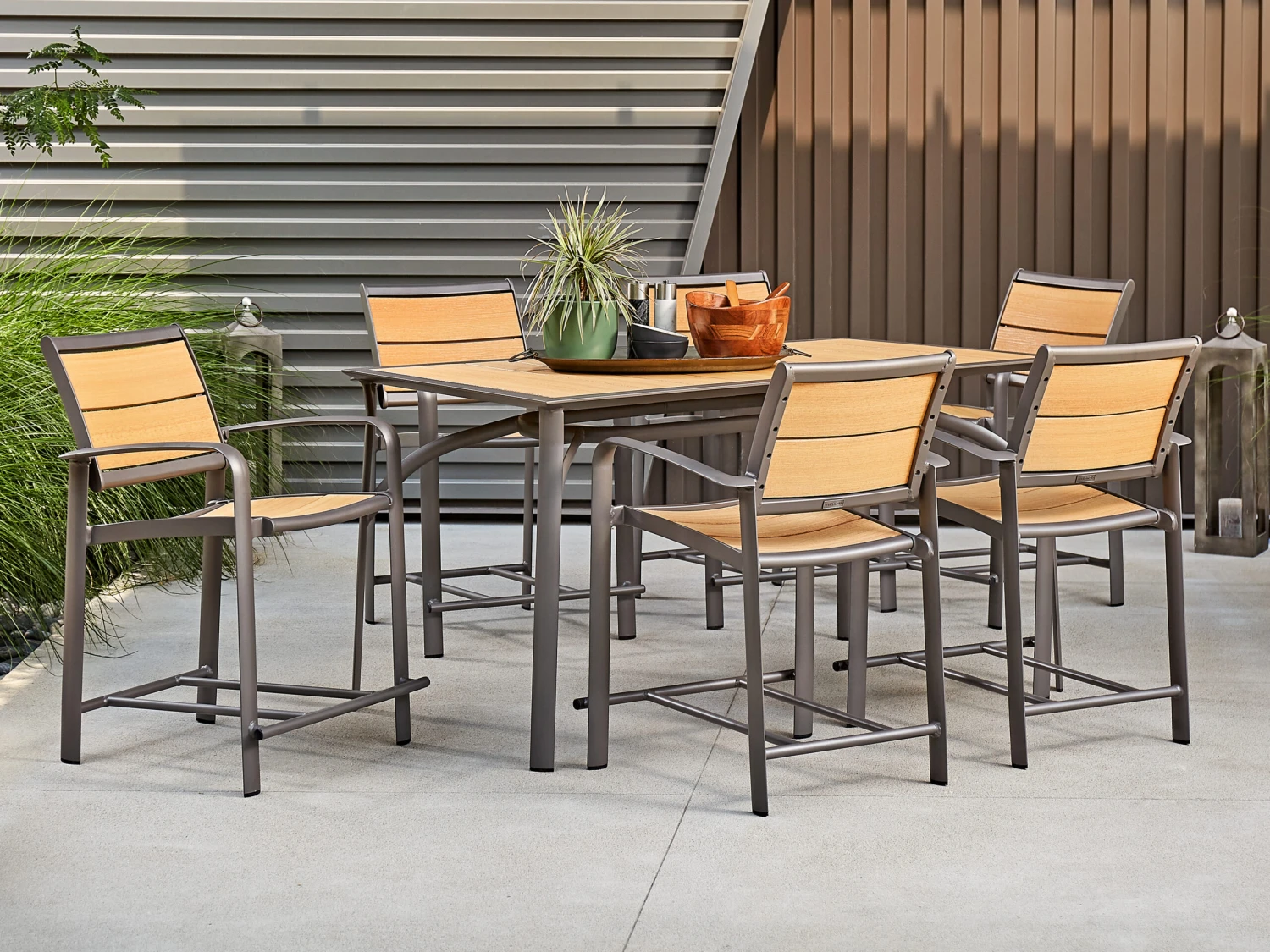 Winston Harper Aluminum Resin Counter Dining Set